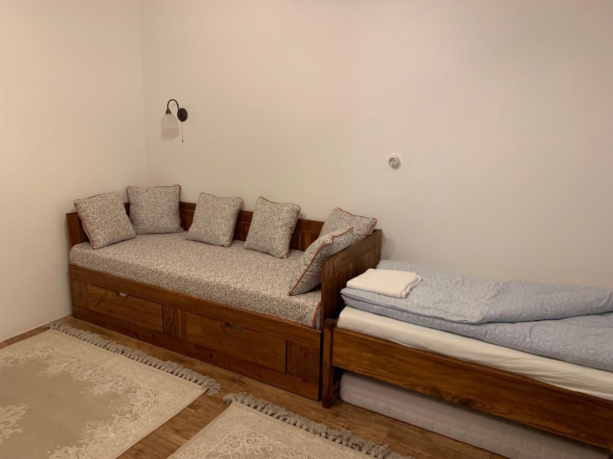 Százesztendős Révészház Apartman Szigetmonostor Exterior foto